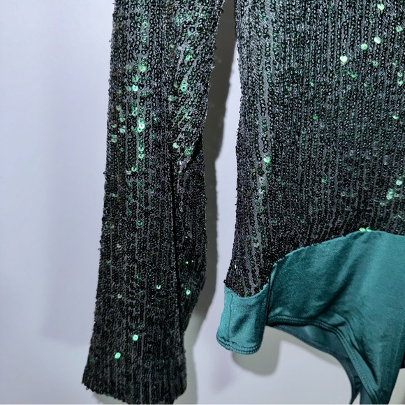 Express Green Sequin V Neck Thong Bodysuit Size L NWT! - Picture 5 of 7
